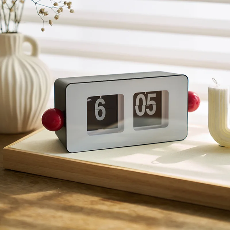 Desk Setup Gadgets - Automatic Page-flipping Clock Creative Table Clock