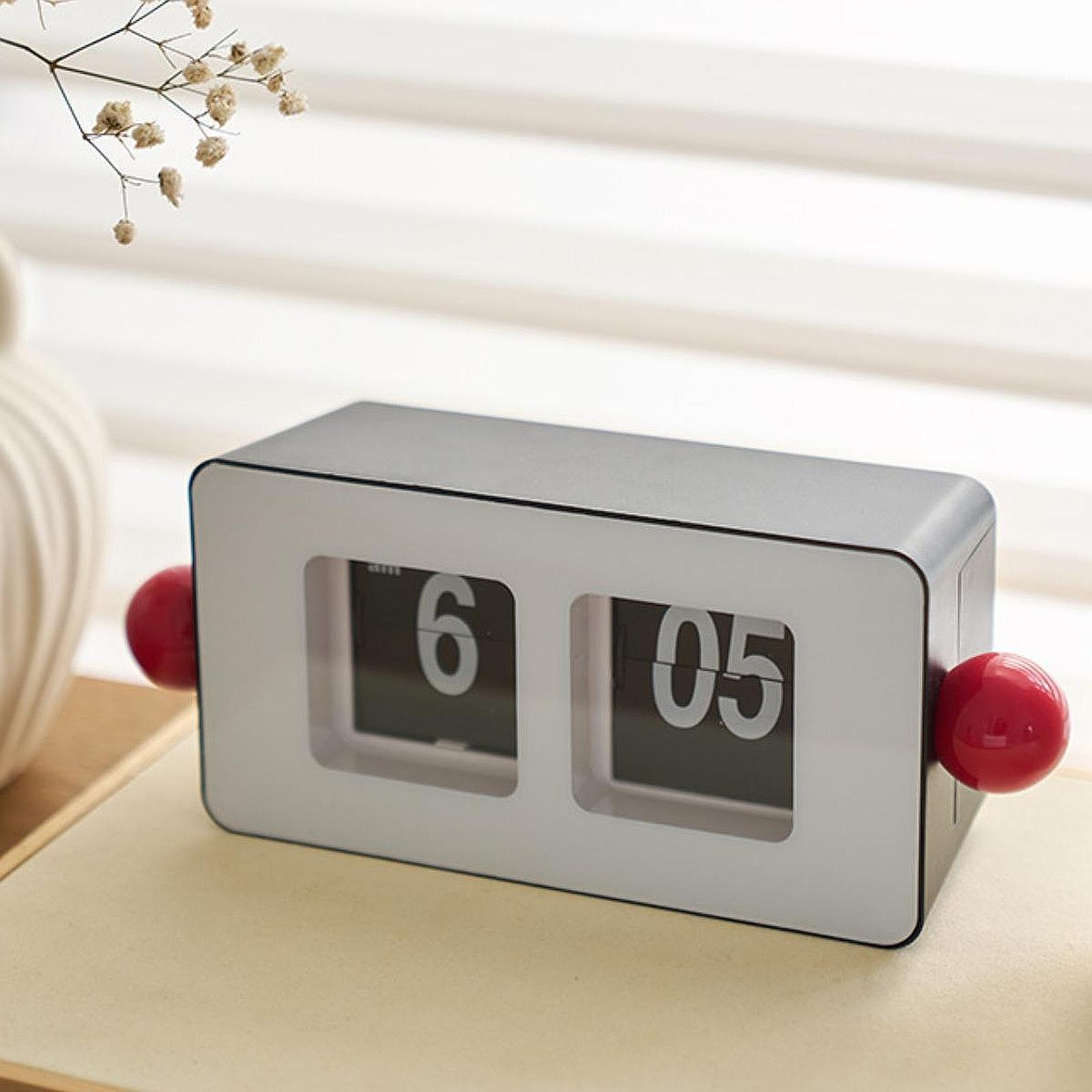 Auto Flip Desk Clock Home Deco - огляд і ціна Desk Setup Gadgets